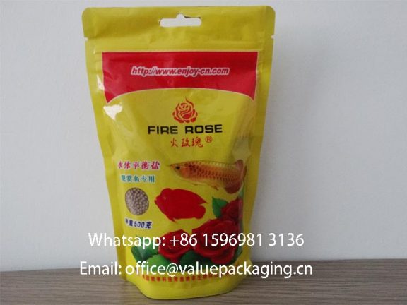 Zipper_standup_bag_for_fish_food_by_QINGDAO_flexible_converter-wm