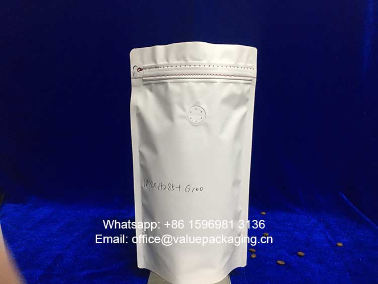 filled-effect-16-ounce-coffee-beans-standup-bag-wm