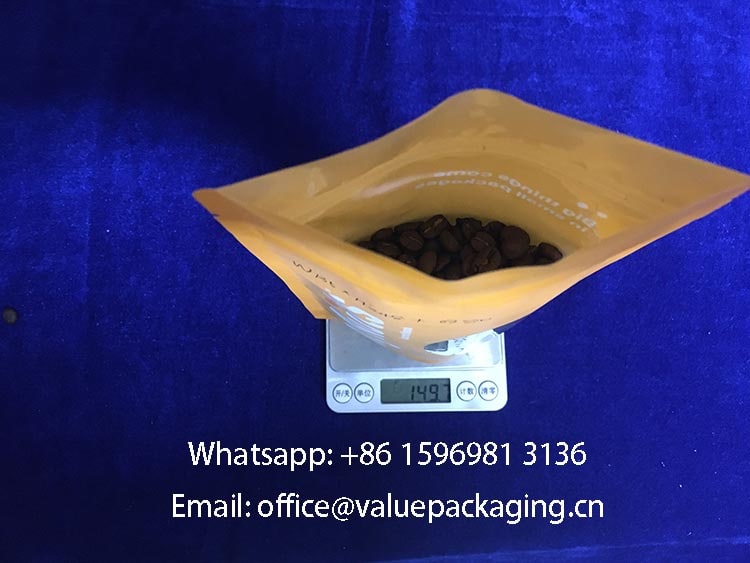 150grams-coffee-beans-filled-into-plastic-bag