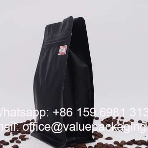 049-250grams-matte-black-flat-bottom-coffee-pouch16-min