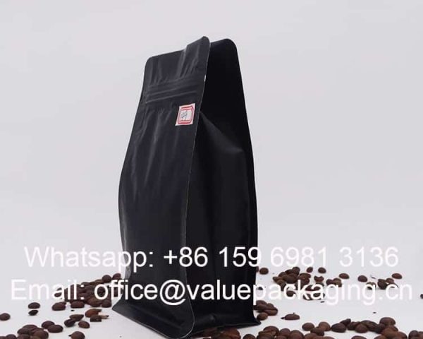 049-250grams-matte-black-flat-bottom-coffee-pouch16-min