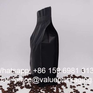 050-1kg-matte-black-coffee-beans-bag-with-degassing-valve11-min
