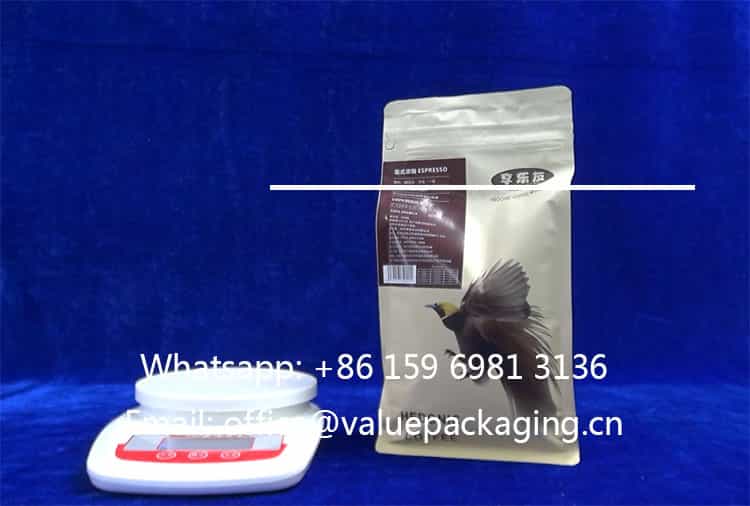 filled-level-500g-flat-bottom-coffee-bag-min