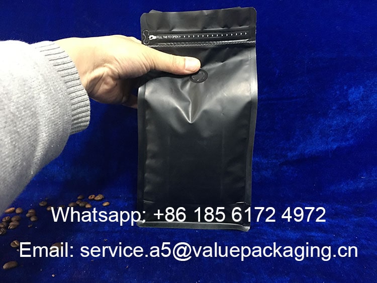 filled-level-of-500g-matte-flat-bottom-coffee-bag-min