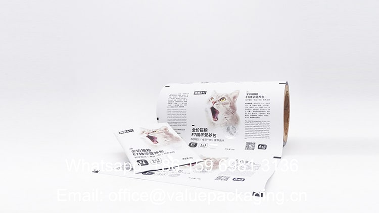 R001-matte-printed-metallized-film-roll-for-cat-foods-20g-pillow-sachet-9-min