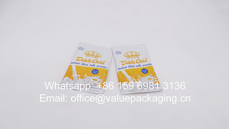R013-Printed-film-roll-for-milk-powder-30grams-pillow-sachet-package