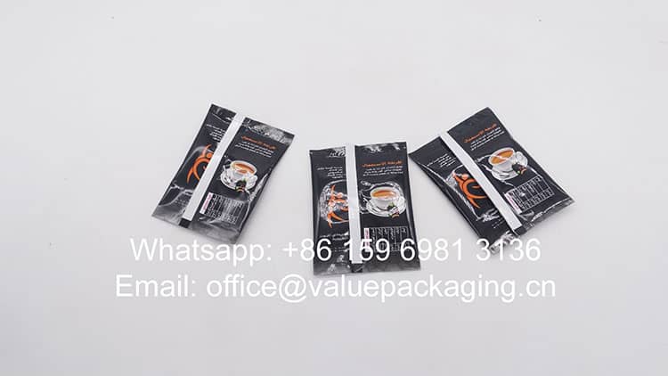 R019-Custom-print-aluminum-foil-roll-for-tea-5grams-pillow-sachet