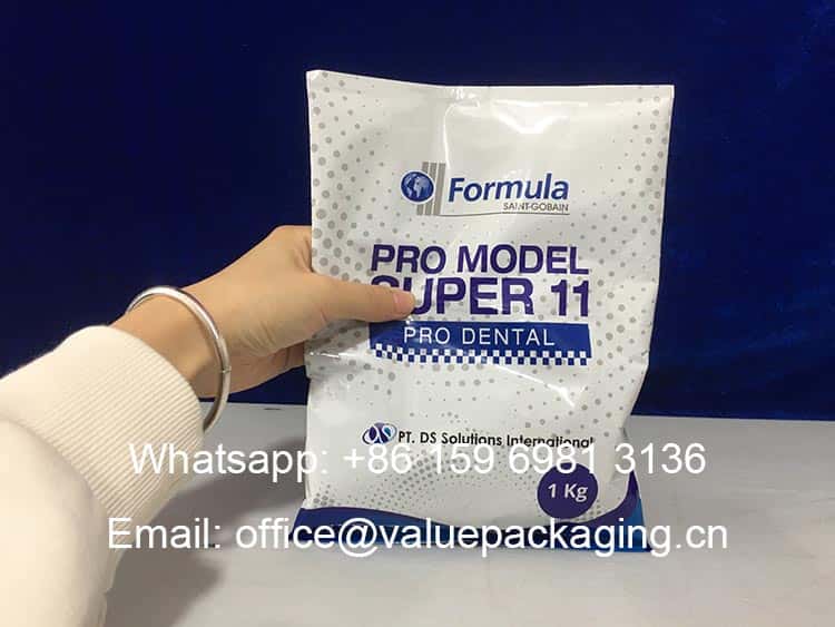 R025-Printed-film-roll-for-powder-products-1kg-pillow-sachet-package-Filled