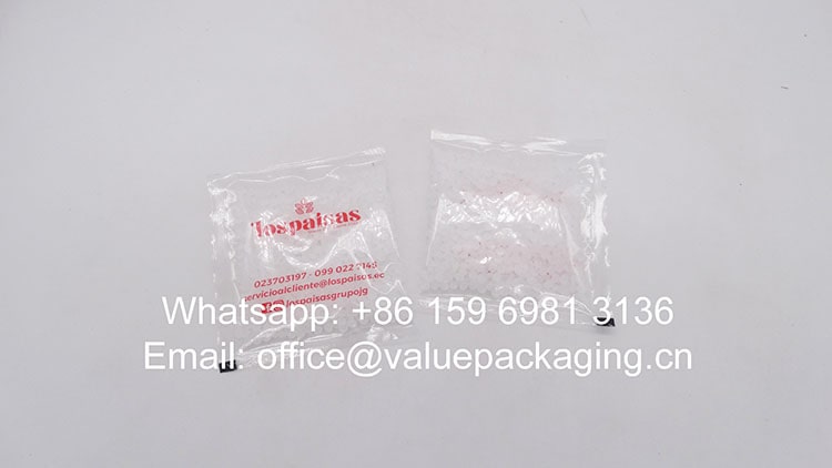 R038-Printed-clear-plastic-film-roll-for-food-products-10grams-3-sides-sealed-sachet-package