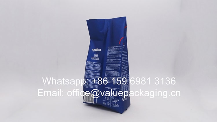 R040-Customer-printed-film-roll-for-coffee-beans-1000grams-side-gusset-package
