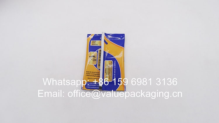 R046-Printed-metallized-film-roll-for-spices-10grams-pillow-sachet-package-3-min