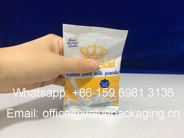 filled-effect-Printed-film-roll-for-milk-powder-30grams-pillow-sachet-min