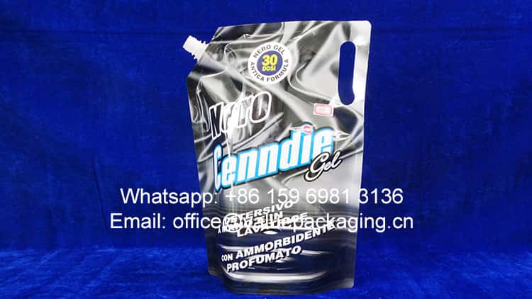006-3L-strong-spout-bag-for-liquid-laundry-detergent