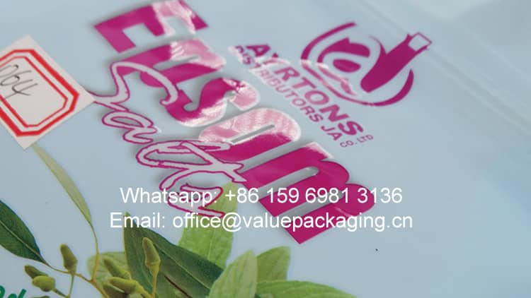 064-plastic-box-bottom-dry-nut-pouch-with-clear-window