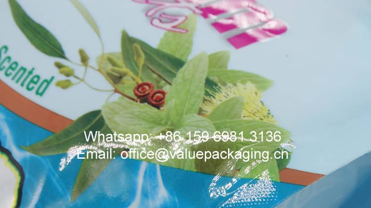 064-plastic-box-bottom-dry-nut-pouch-with-clear-window