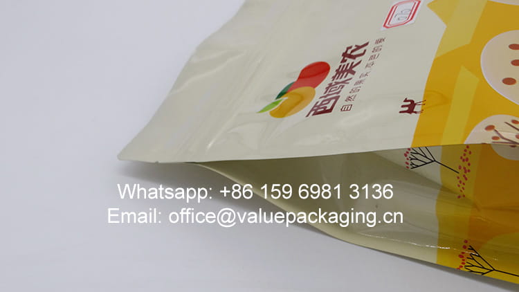 070-box-bottom-dry-nuts-plastic-bag 