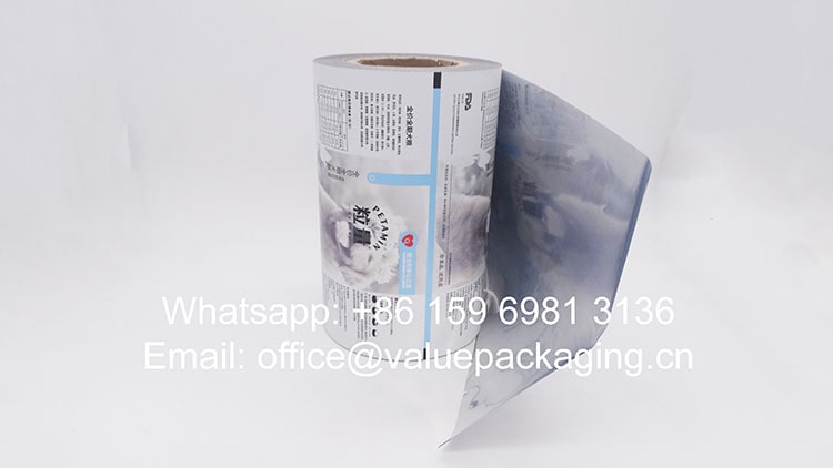 R051-Printed-film-roll-for-dog-food-products-pillow-sachet-package