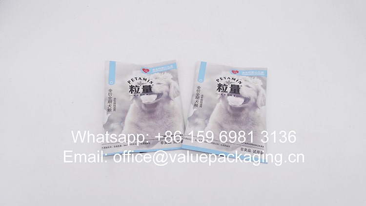 R051-Printed-film-roll-for-dog-food-products-pillow-sachet-package