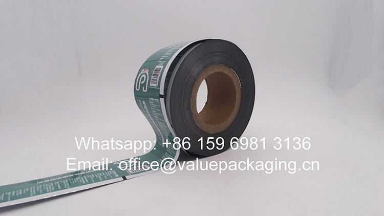 R052-Printed-film-roll-for-pet-foods-10grams-3-sides-sealed-sachet