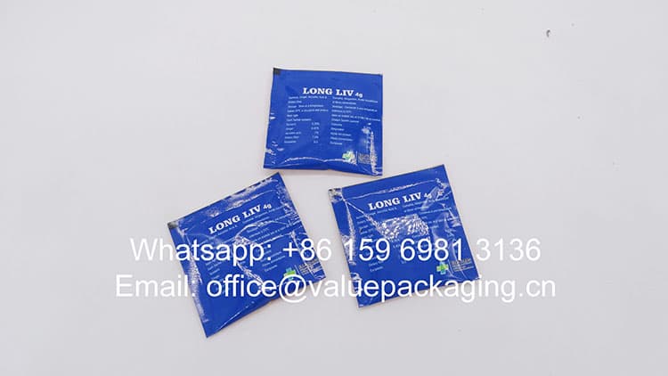 R053-Printed-film-roll-for-powder-products-4grams-3-sides-sealed-sachet