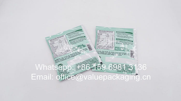 R059-Printed-metallized-film-roll-for-spices-powder-70grams-3-sides-sealed-sachet