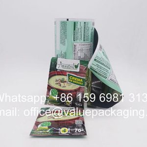 R059-Printed-metallized-film-roll-for-spices-powder-70grams-3-sides-sealed-sachet