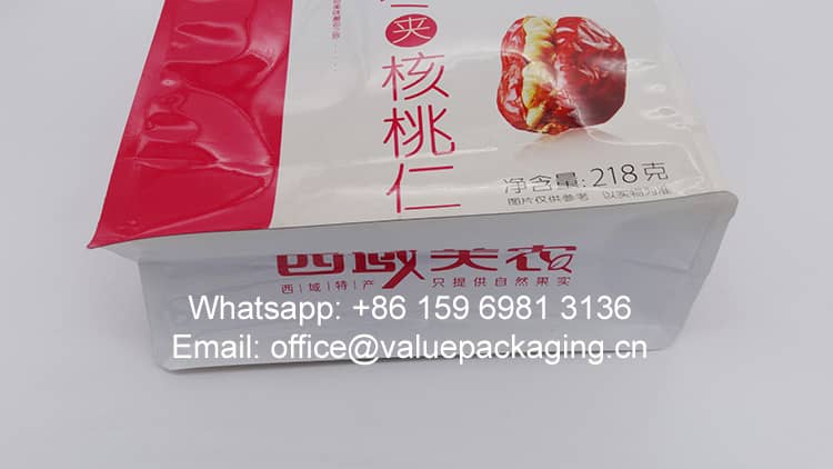 121-glossy-finish-box-block-bottom-standing-bag-for-walnut-kernel 