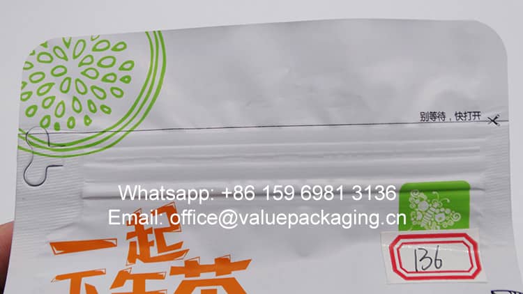 136-matte-finish-metallized-film-pouch-package-for-snack-tea