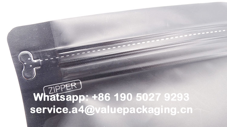 274-500g-diamond-shape-matte-black-coffee-bag5