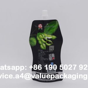 292-hourglass-shape-Spout-Pouch-for-258ml -soybean-milk2