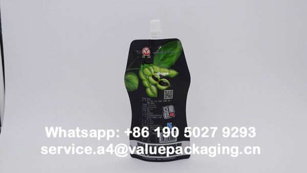 292-hourglass-shape-Spout-Pouch-for-258ml -soybean-milk2