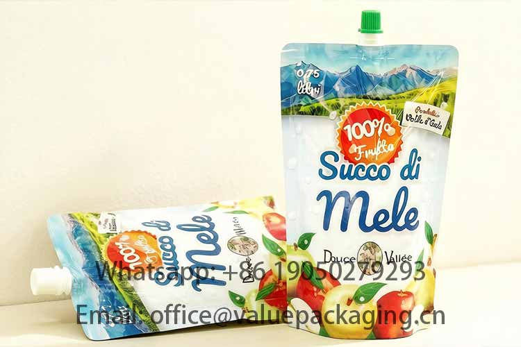 Composite bag for juice spouts