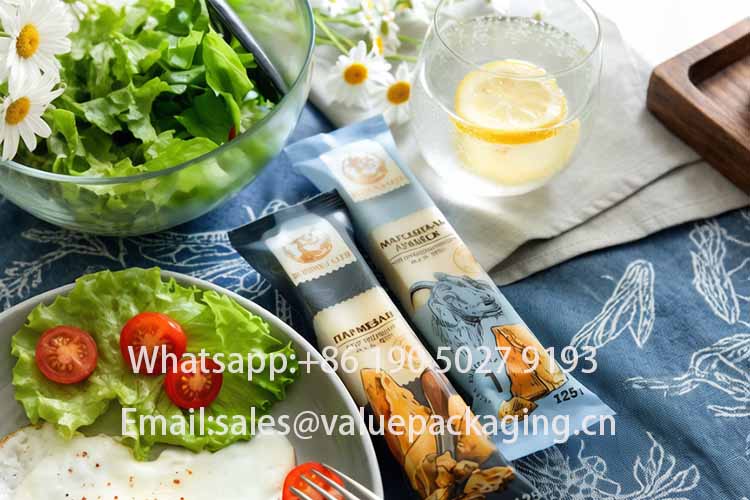 Mozzarella cheese-pillow pouch