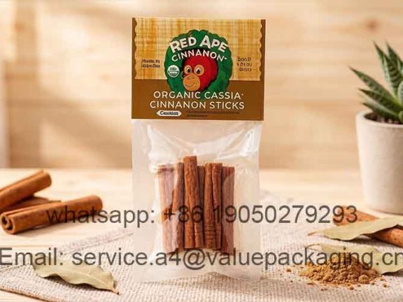 Small cinnamon stick packaging with four-sided seal.
